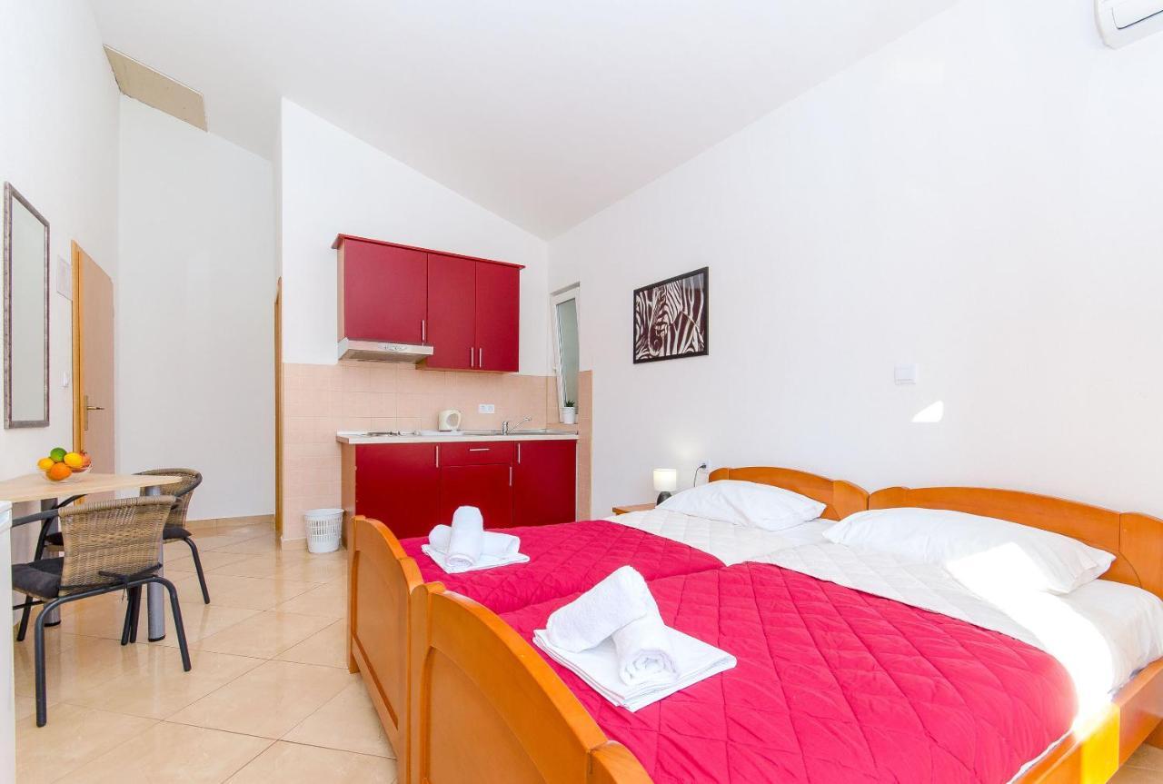 Apartments Seaview Тучепи Экстерьер фото