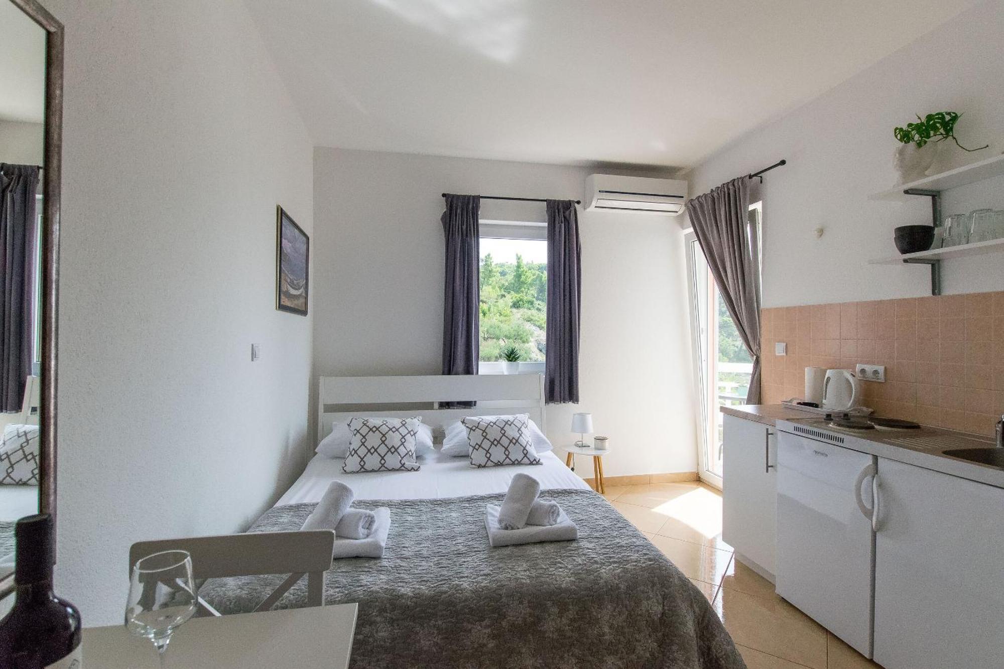 Apartments Seaview Тучепи Экстерьер фото