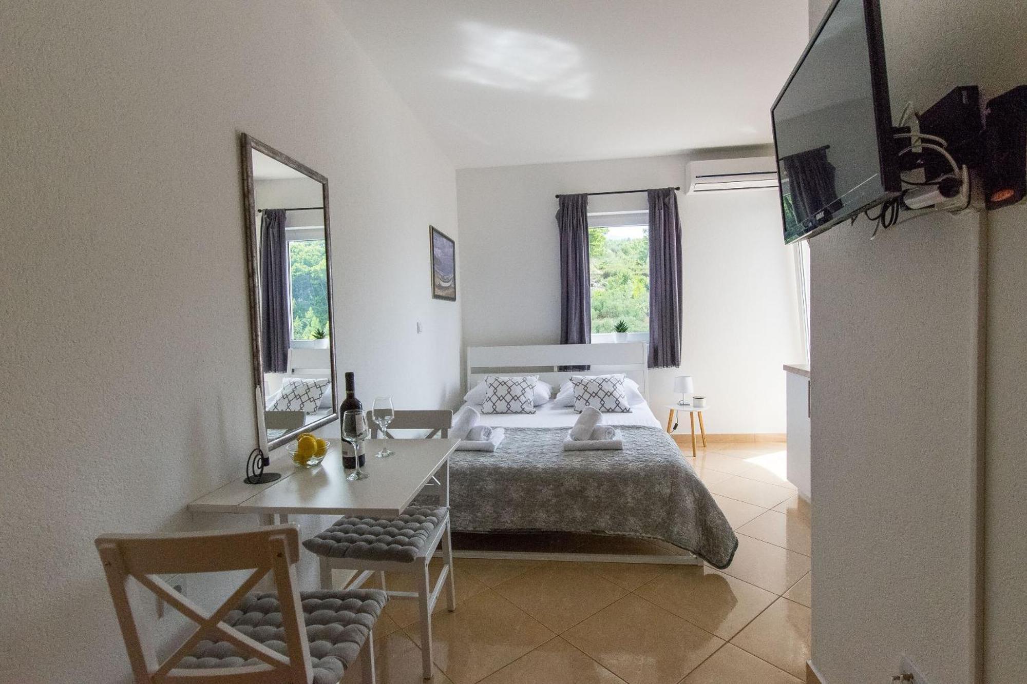 Apartments Seaview Тучепи Экстерьер фото