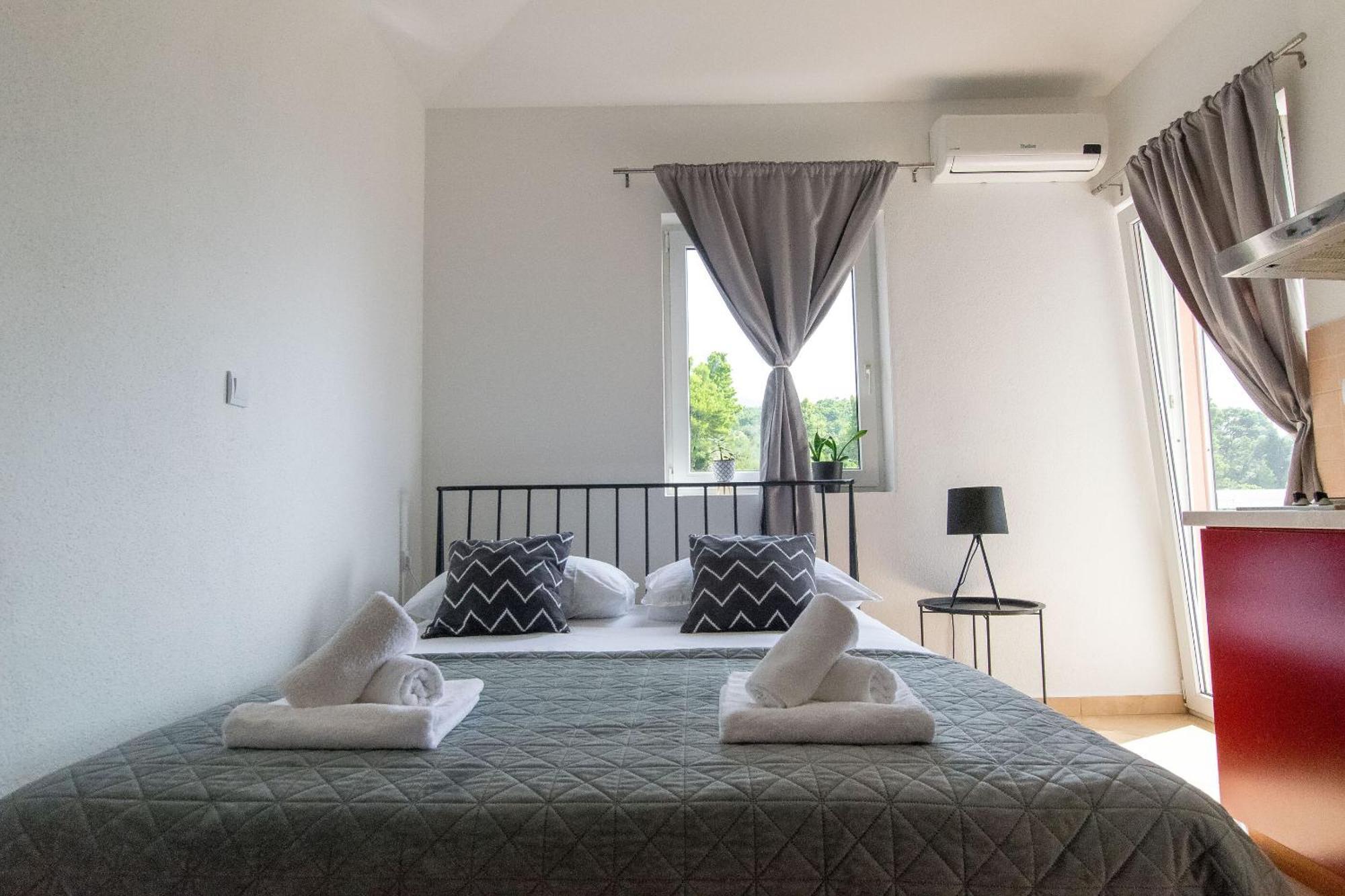 Apartments Seaview Тучепи Экстерьер фото