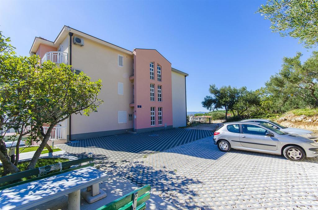 Apartments Seaview Тучепи Экстерьер фото