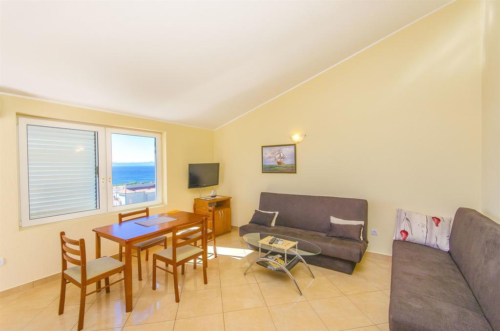 Apartments Seaview Тучепи Экстерьер фото